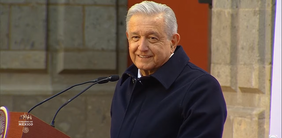 Habrá campaña informativa en todo el país en defensa de reforma eléctrica: AMLO